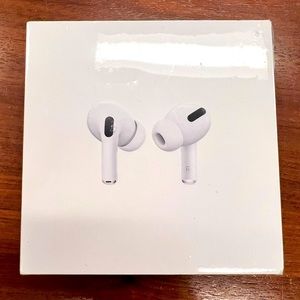 👋👀 Authentic AirPods Pro (1st Gen) 🎧 NIB